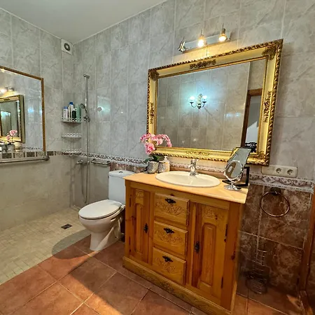 Apartment Three Gems Center - Eaw Homes *